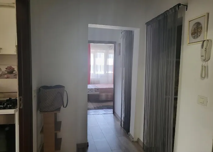 Apartament cu 3 camere chiar in inima Capitalei Bucureşti